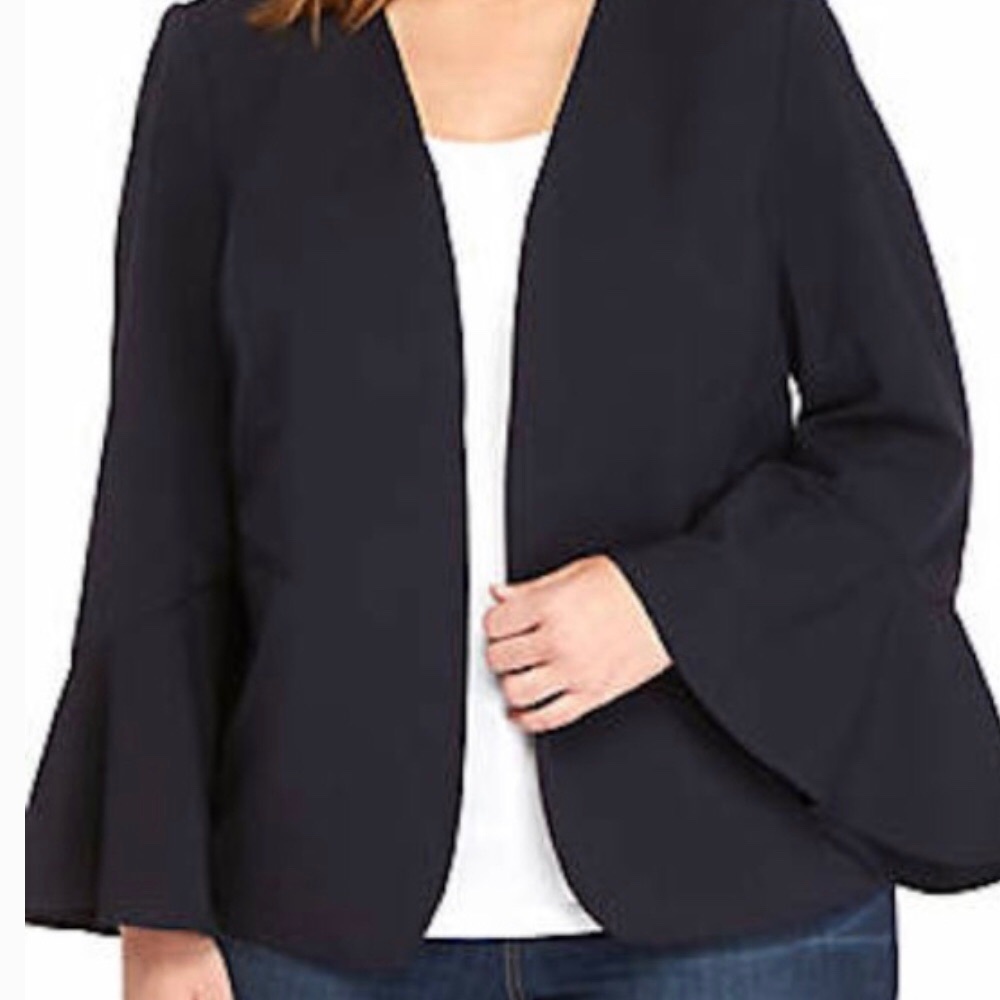 The limited dark navy blue blazer flare sleeve 24W